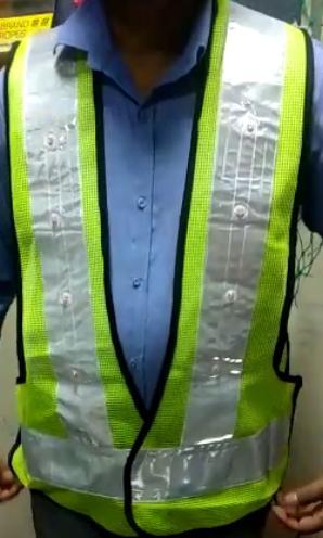 Metro Safety Jacket With Led Light 1404 A Gender: Male