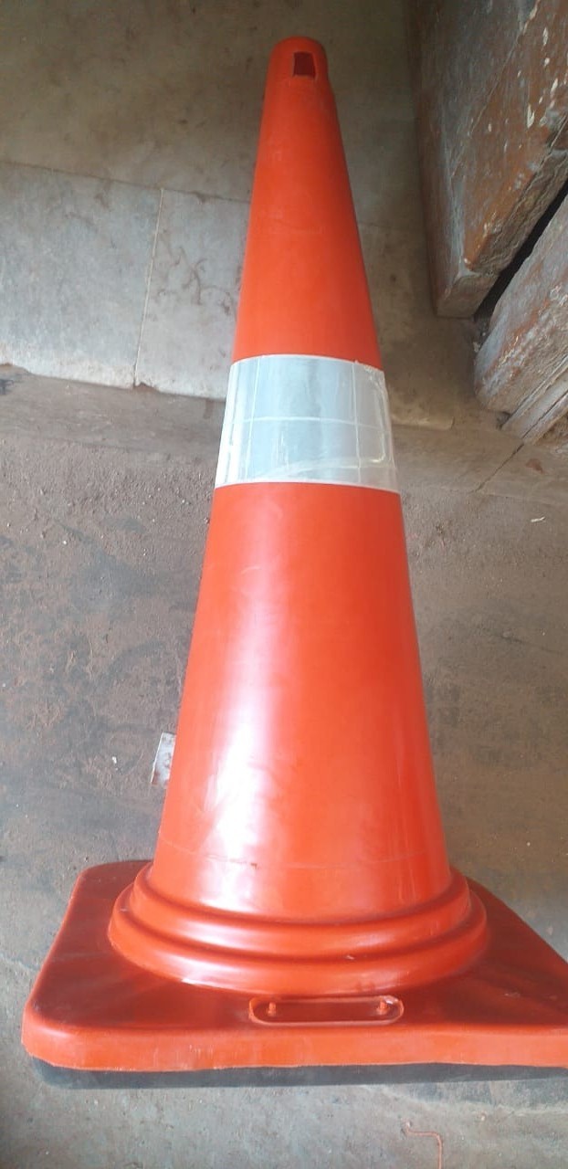Road Safety Metro Traffic Cone Inbuild Base: Sc-1503