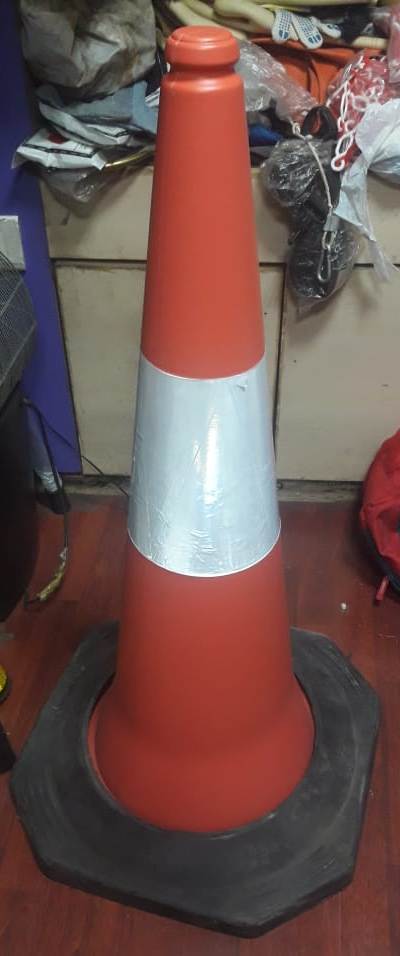 Orange And Red Metro Traffic Cone Heavy Base: Sc-1502