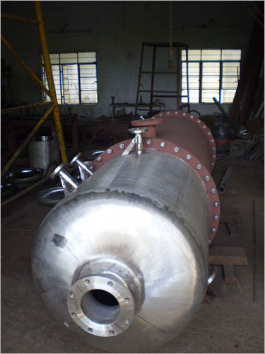 Pressure Vessel - Stainless Steel, 100 Bar Pressure Rating, Variable Dimensions, 100â°c Temperature Range, Welded Design For Chemical Processing