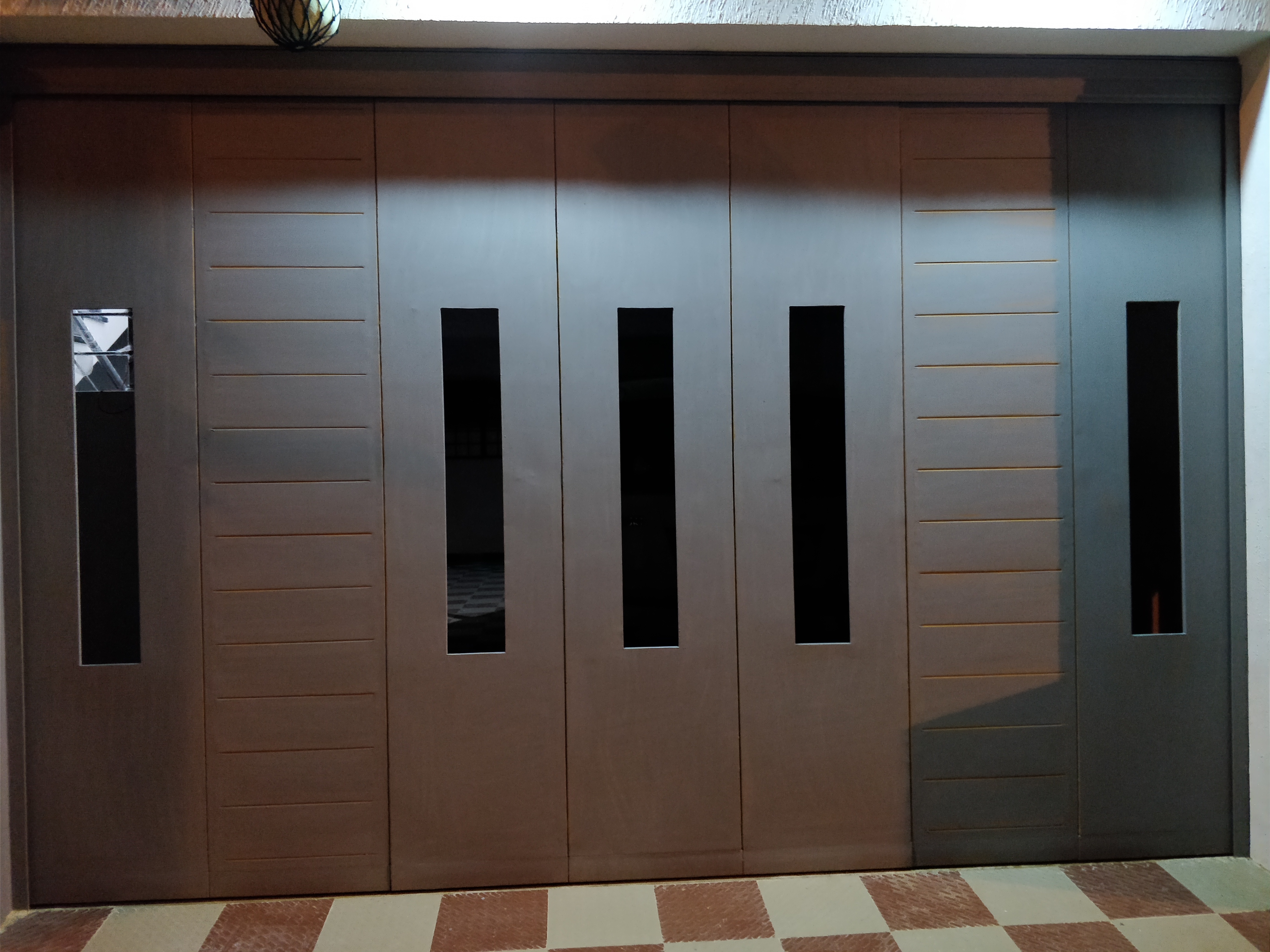 Industrial Garage Doors Arm Length: 00 Foot (Ft)