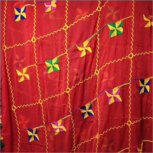 16 कलर डिज़ाइनर फुलकारी दुपट्टे में उपलब्ध