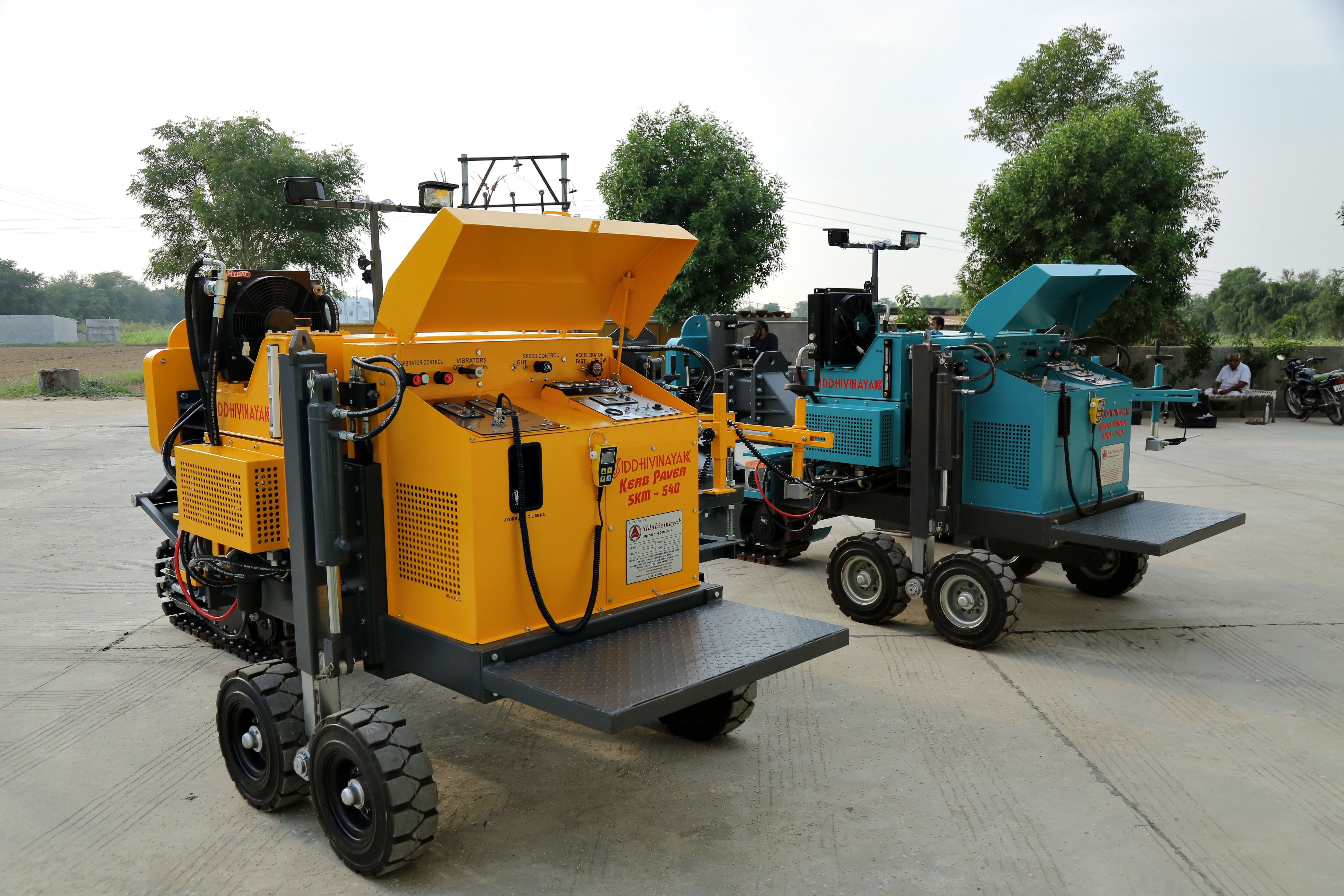Yellow Kerb Laying Machine