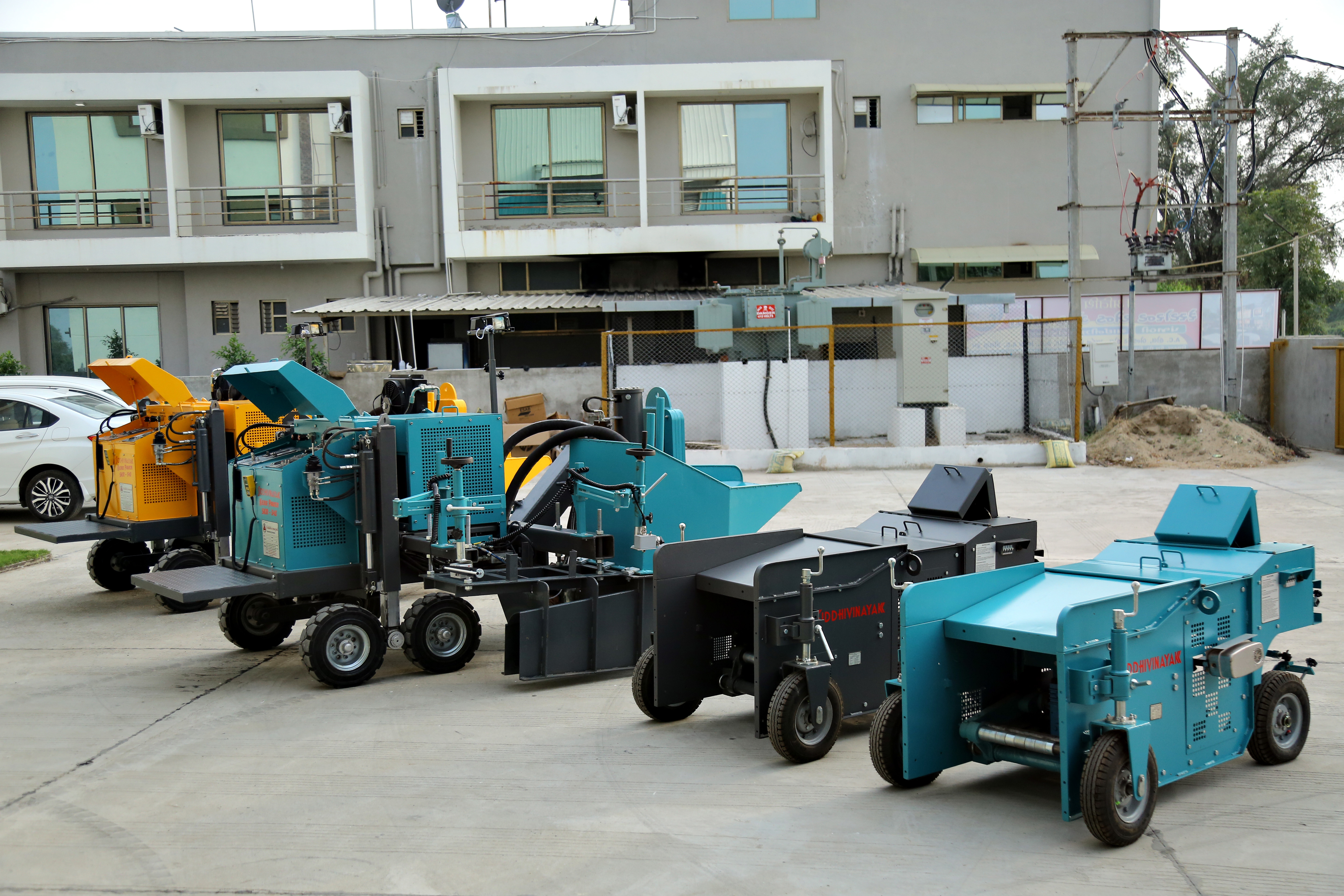 Blue Kerb Casting Machine