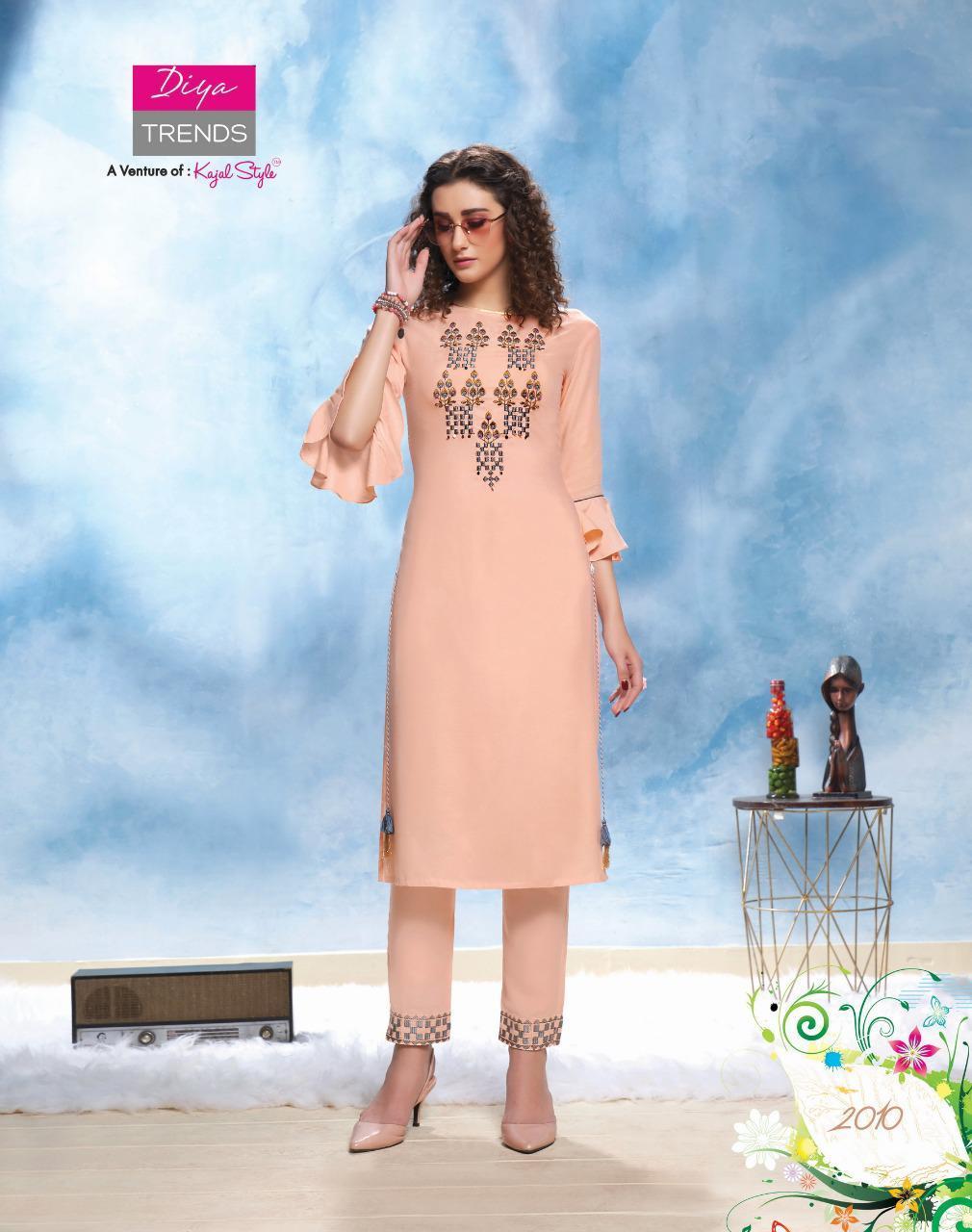 Dry Cleaning Rayon Cotton Flex Kurti With Pant Pair