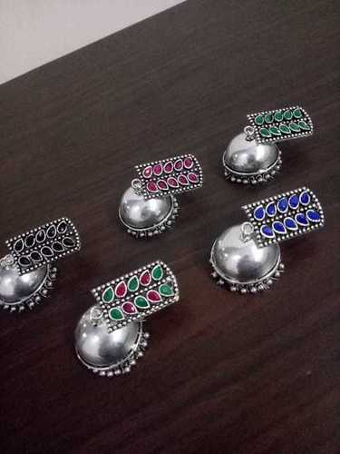 ईयररिंग्स लॉन्ग स्टोन झुमका