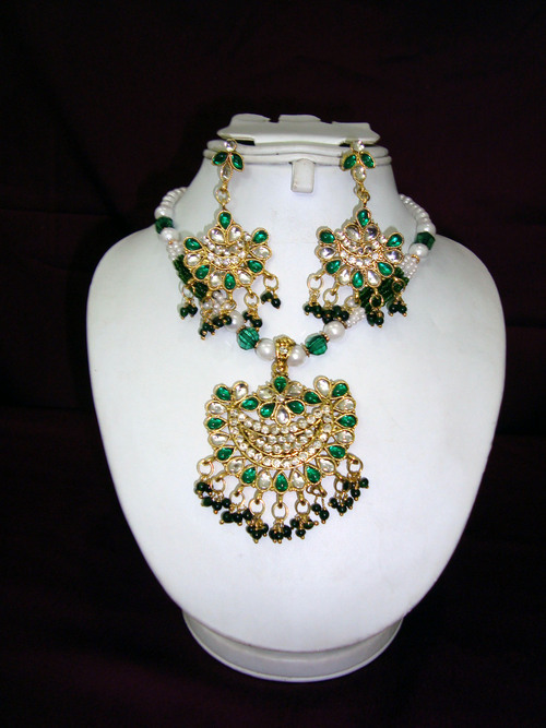 पर्ल पेंडेंट सेट