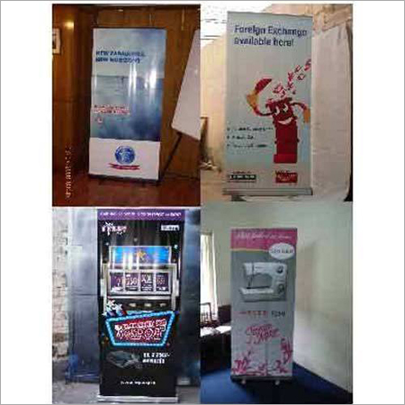 रोल अप स्टैंड और कैनोपी