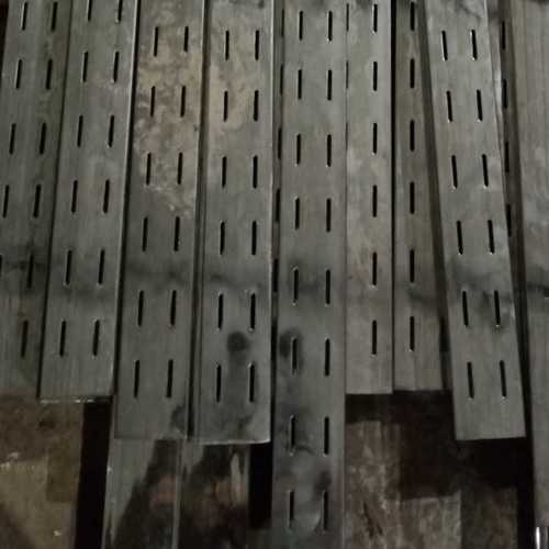 Slotted tube
