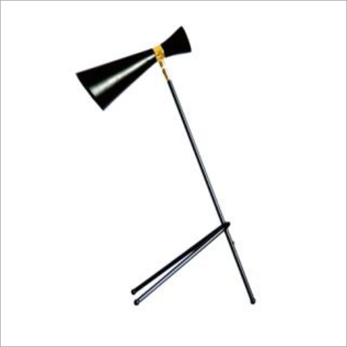 Metal Black Tripod Lamp