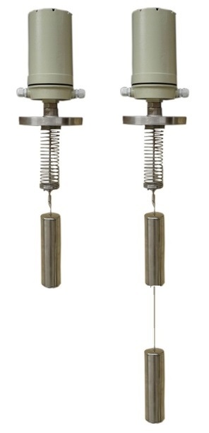Top Mounted Level Transmitter - Accuracy: +/-2% F.s. %
