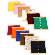 Dressing Frames Age Group: Women