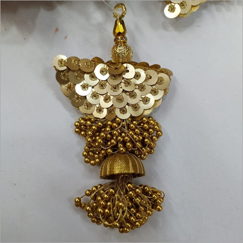 Golden Dupatta Latkan