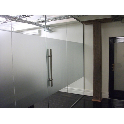 ग्लास डोर