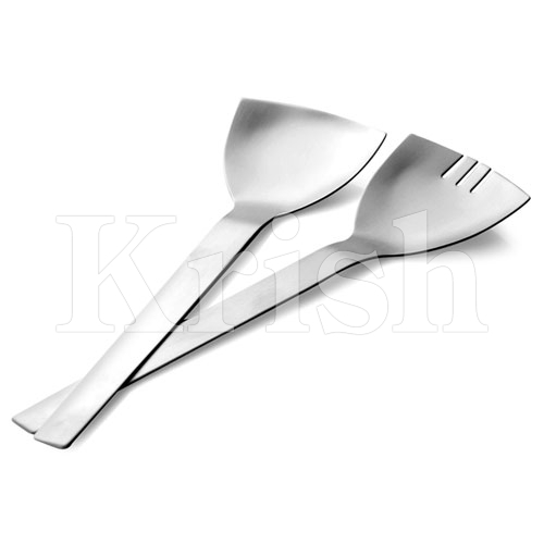 आवश्यकता के अनुसार सबरीना सलाद सर्वर