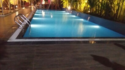 Overflow Swimming Pool - Customizable Concrete Design | Sand Filter Water Filtration, LED Lighting, Safety Ladders & Handrails, Waterproof Membrane, 1 Year Warranty