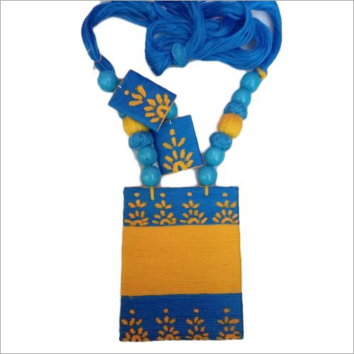 प्रिंटेड हैंडमेड नेकलेस सेट