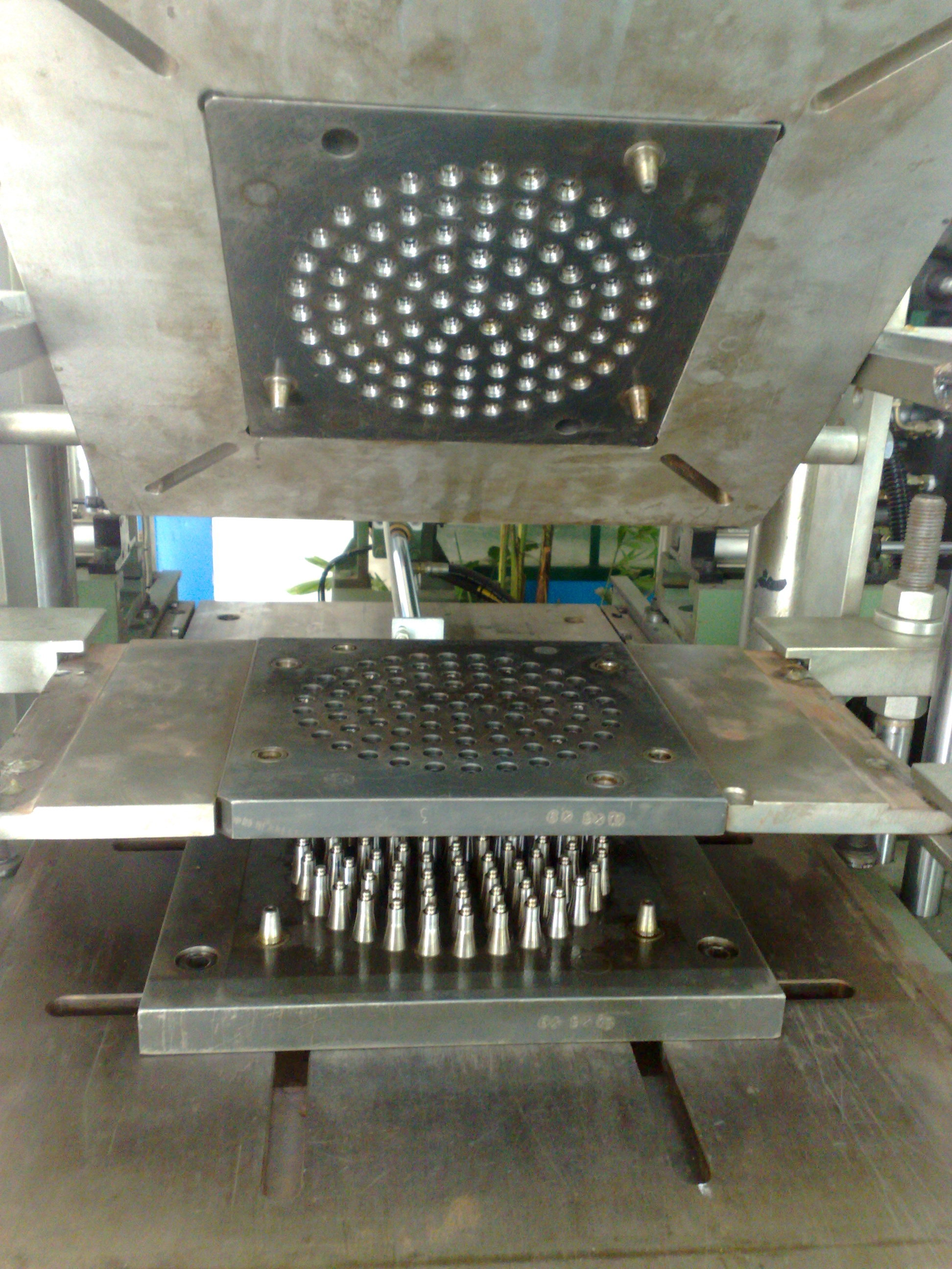 Valve Stem Seals Mold