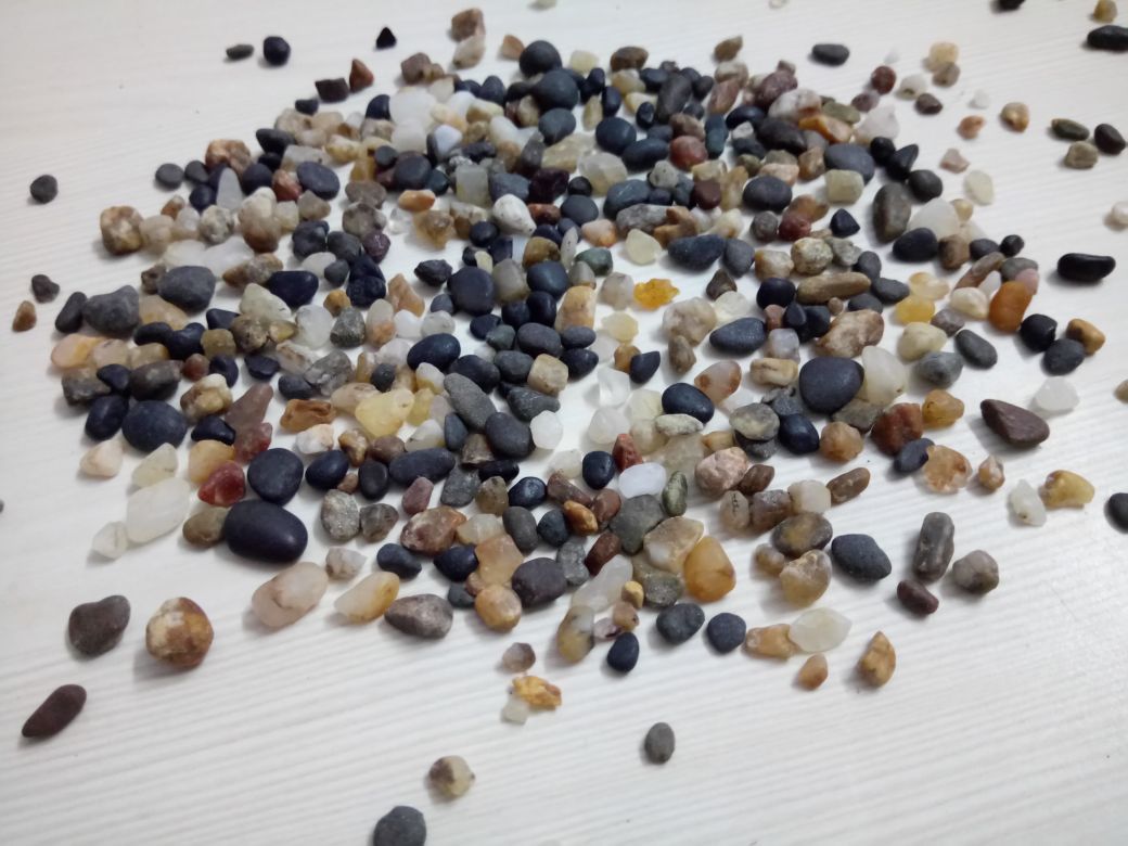 Bulk Supply And Export Of Natural Round Mix Color Polished Or Unpolished Gravels Wall Cladding Stone - Artificial Stone Type: Solid Surface