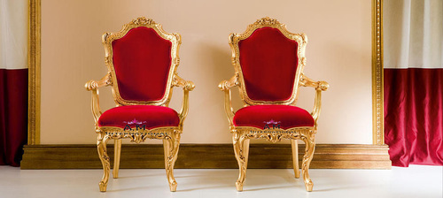 चेयर की प्रीमियम एंटीक जोड़ी