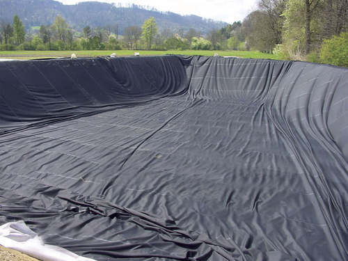 Hdpe Mining - Water Containment Geomembrane - For Insulation Thickness: 1 Mm-8 Mm - Color: Black