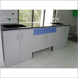 वॉशिंग टेबल कारपेंटर असेंबली