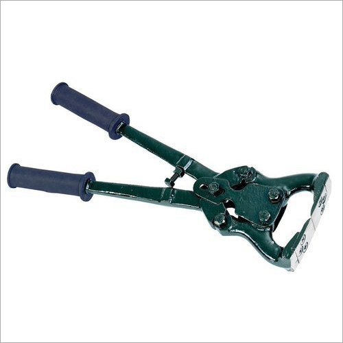 Hoof Trimmer - Color: Black