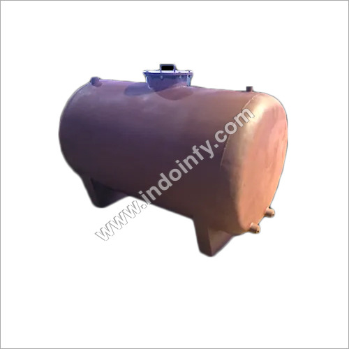 रेड डीजल स्टोरेज टैंक