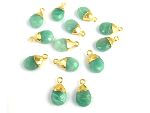 चार्म्स अमेजोनाइट पीयर ड्रॉप गोल्ड कैप जेमस्टोन पेंडेंट