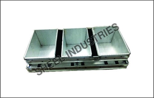 एल्युमिनियम एलॉय 3 स्ट्रैप्ड ब्रेड पैन