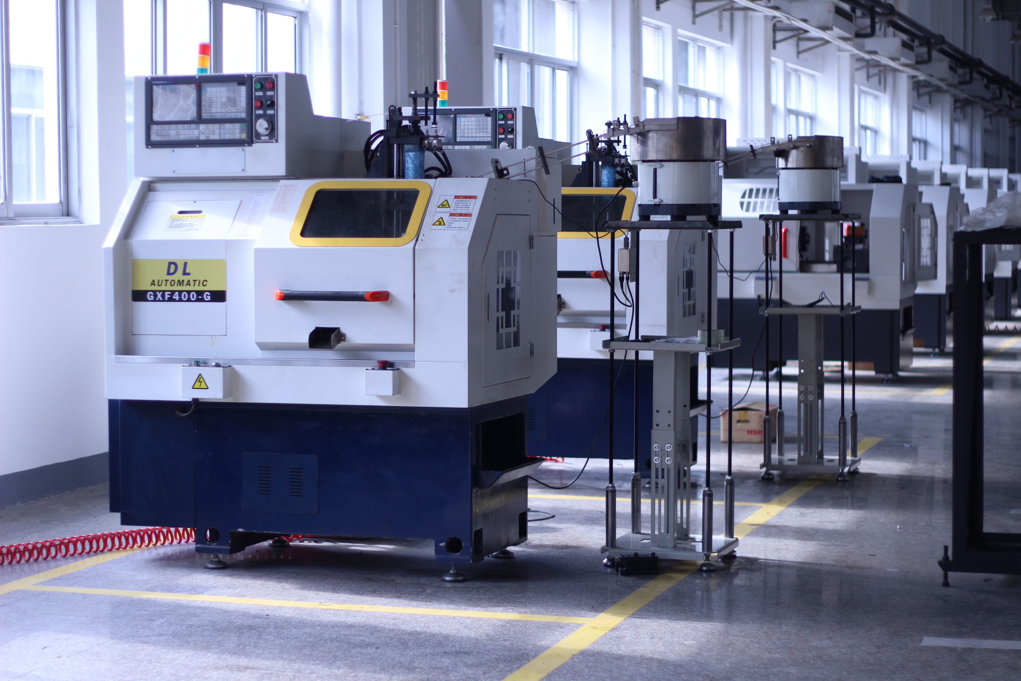 Conveyor Lifting Machine - Corrosion Resistant, 800x1200x2400 Mm , Automatic Operation, 200 Kg Weight, Easy Installation, Durable Performance