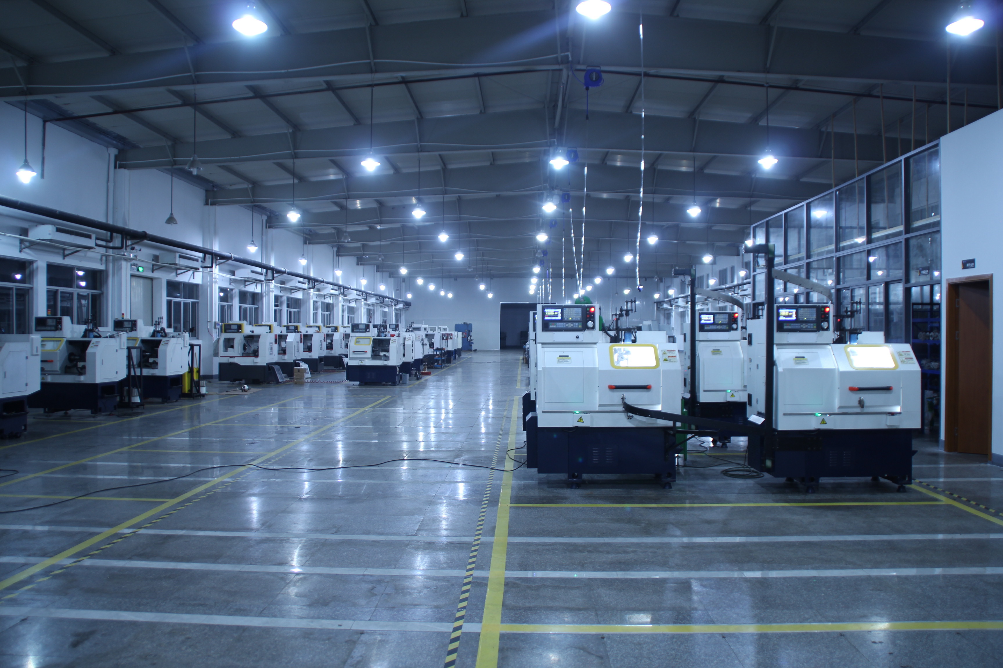 Special Lathe Double Direction Cnc Lathe Machine - 2500x1800x1800mm, White, 7500w | High Efficiency, User Friendly, Durable, Max. Swing Diameter 100mm, Cutting Speed 300mm/s