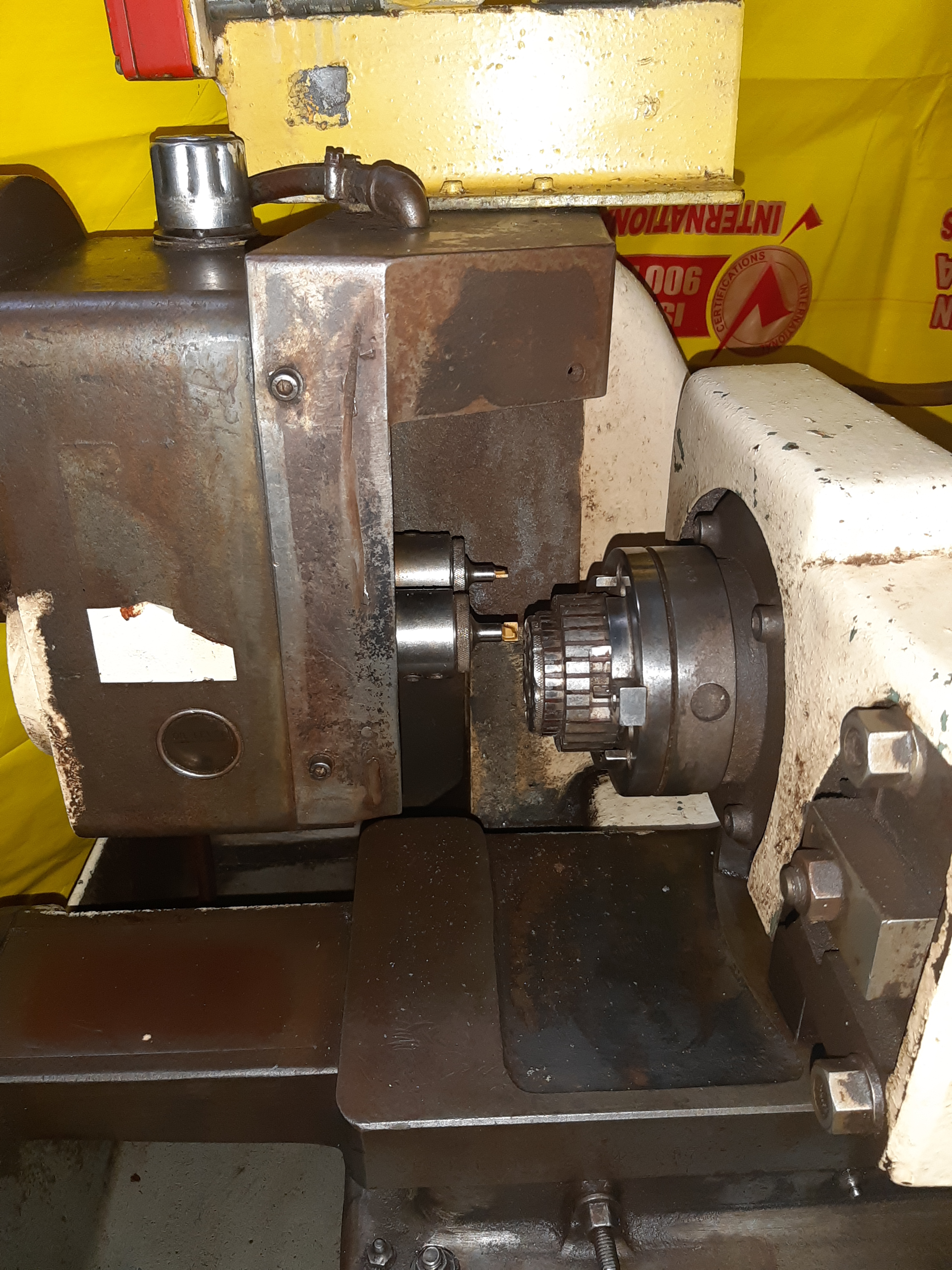 Heavy Duty Hey 10 Gear Chamfering Machine - Max Dia 250mm, 3000 Rpm | Pneumatic Clamping, Easy Installation, Low Maintenance