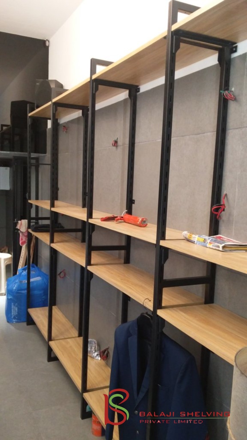 Garment Racks Usage: Market