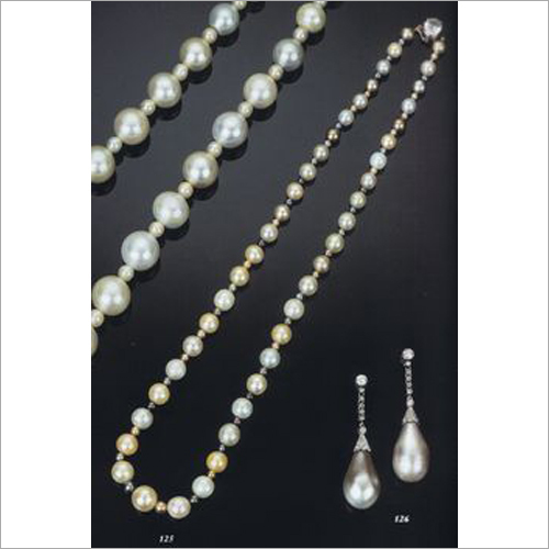 महिलाओं के मनके हार सेट