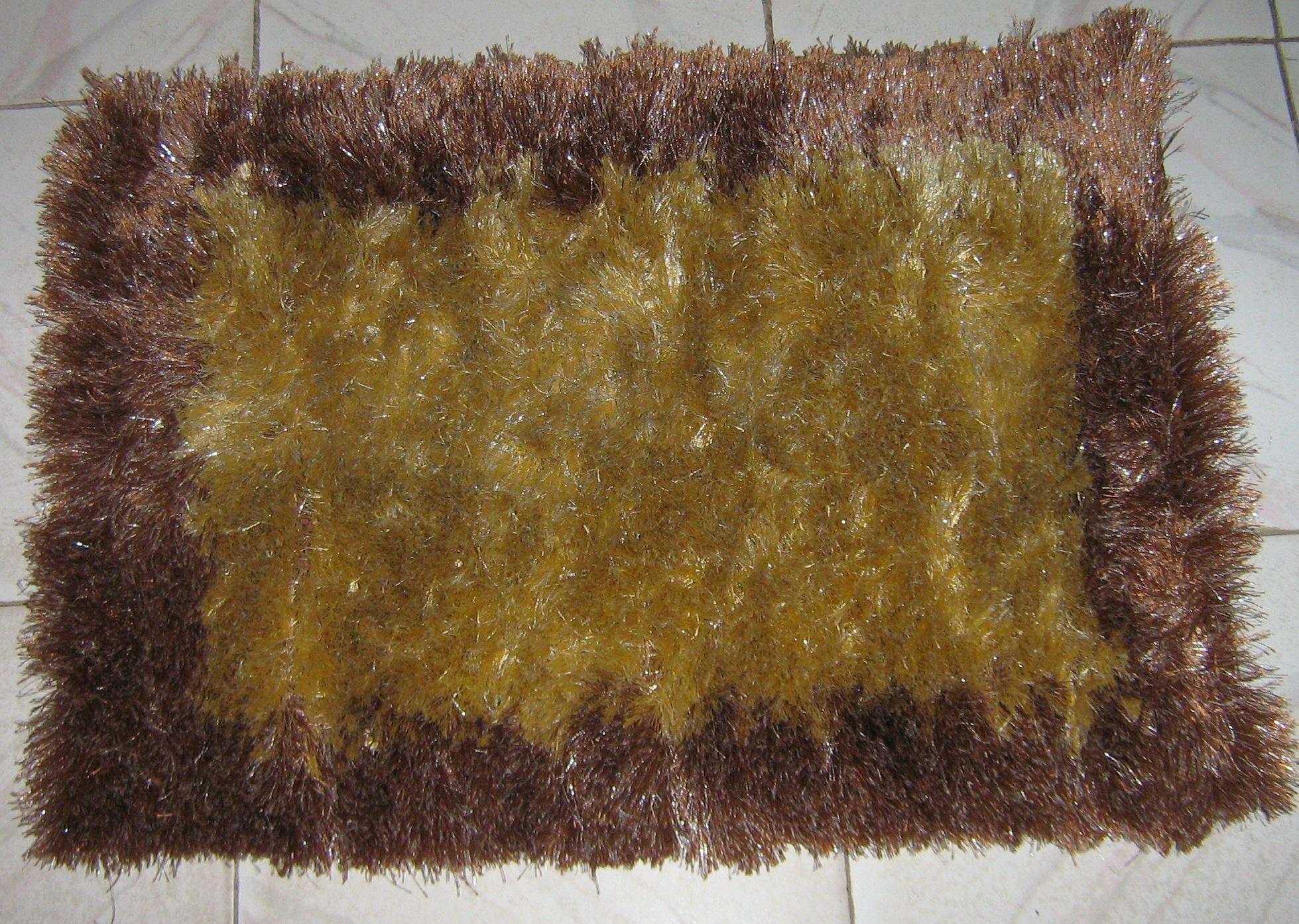 Fancy Bath Mat - Polyester Fancy Yarns, 50x80 Cm, Multi-colored | Hand Washable, Modern Design, Simple Pattern, Rectangle Shape, 1500 Gsm, 600 Grams, 15 Mm Thickness