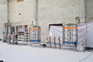 1 Ltr Bottle Rinsing Filling Capping Machine Application: Beverage