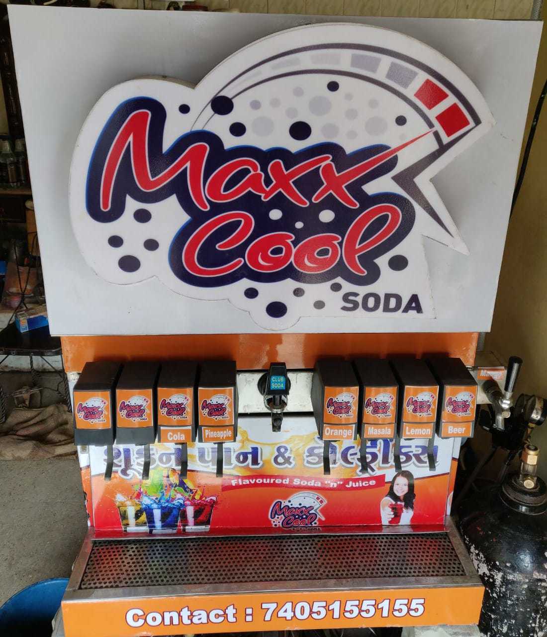 Soda Filling Machine - Stainless Steel, 5000-10000 Daily Capacity | Semi-automatic, Hmi Control, 2-year Warranty, 100 Litre Volume, 80 Filling Pressure