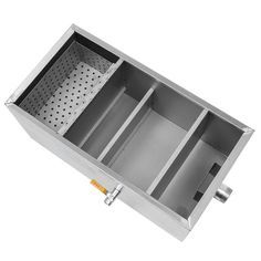 Grease Trap - 304 Stainless Steel, 600x300x450 Mm, Silver | 100 Kg/hr Capacity, Manual Operation, Recess Or Floor Mounted, 10 Kg Weight