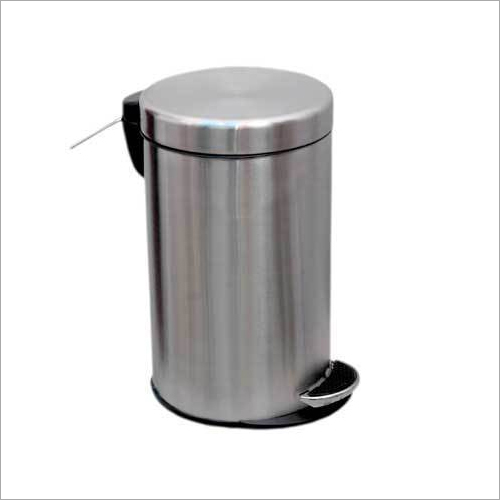 Plain Stainless Steel Pedal Bin - Matte Finish, 7x11 - 14x23 Inch | Ideal for Home & Office Applications
