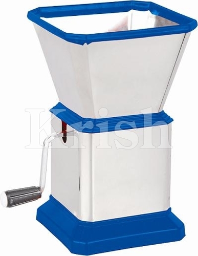 स्टेनलेस स्टील स्क्वायर चिली एंड नट कटर