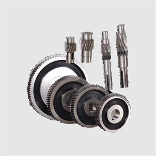 सिल्वर इंडस्ट्रियल हेलिकल पिनियन गियर और शाफ्ट