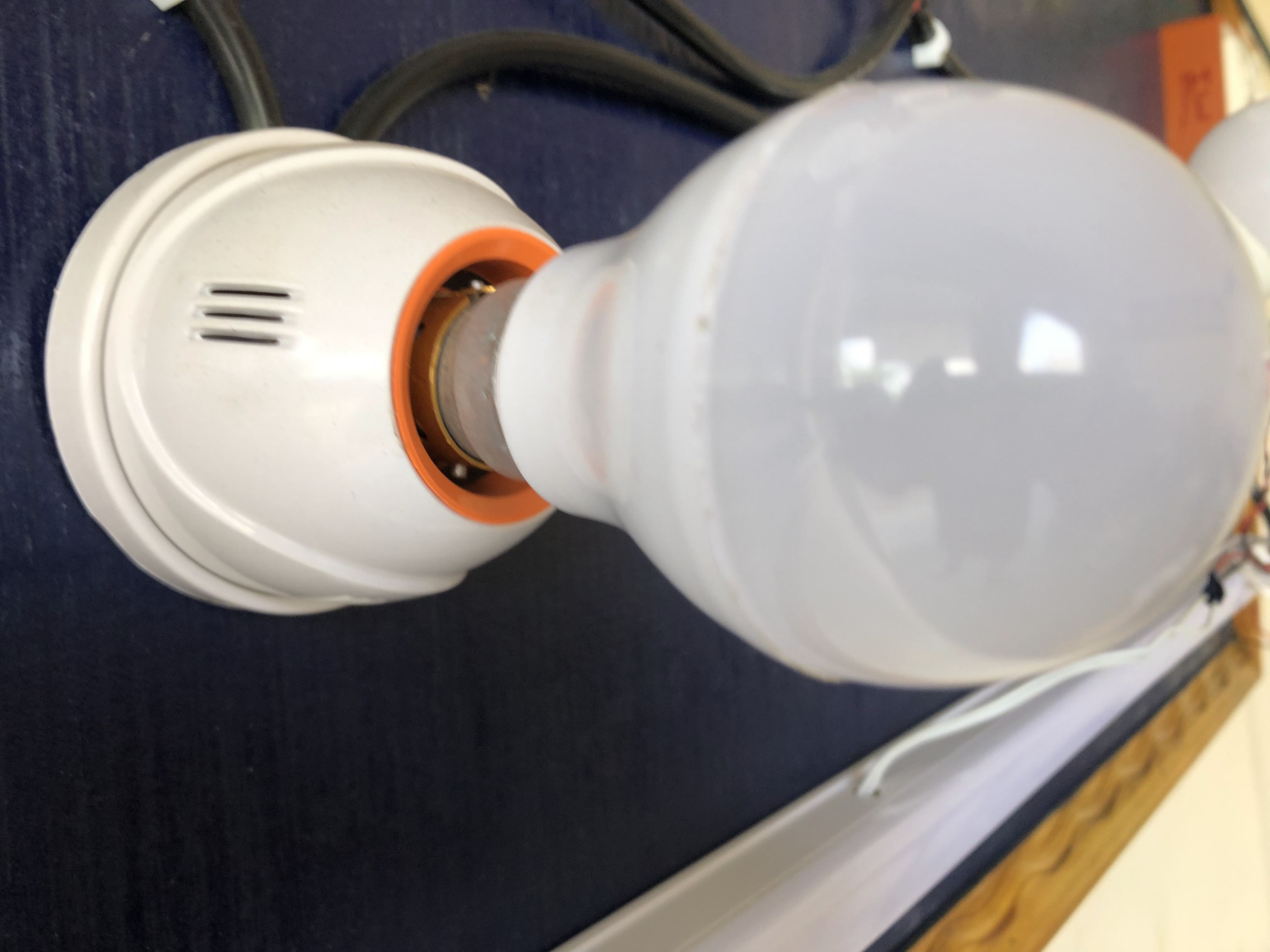 7w Led Bulb Application: Indoor Lighting