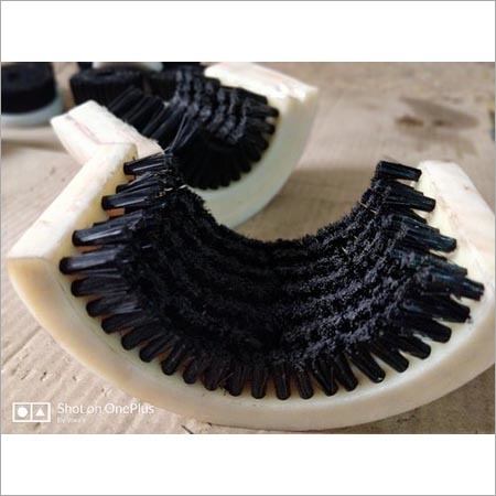 Can Scrubbing Brush - Nylon Bristles, Size Range: 2-20 Inches, Color: Black | Medium Stiffness, Disc, Strip, Handal Type for Efficient Cleaning