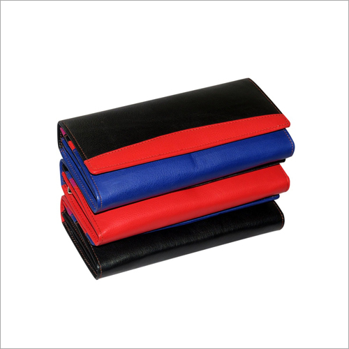 Plain Ladies Pure Leather Clutch Purse