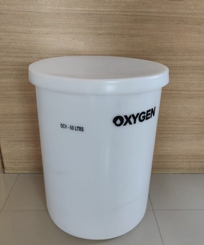 सफेद रासायनिक टैंक