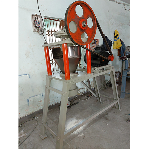 Sevai Making Machine - Cast Iron, 7x4x8 ft, Blue | 200 Kg/hr Capacity, Manual Control, Compact Structure, Eco-Friendly, Low Noise, 20 HP Power