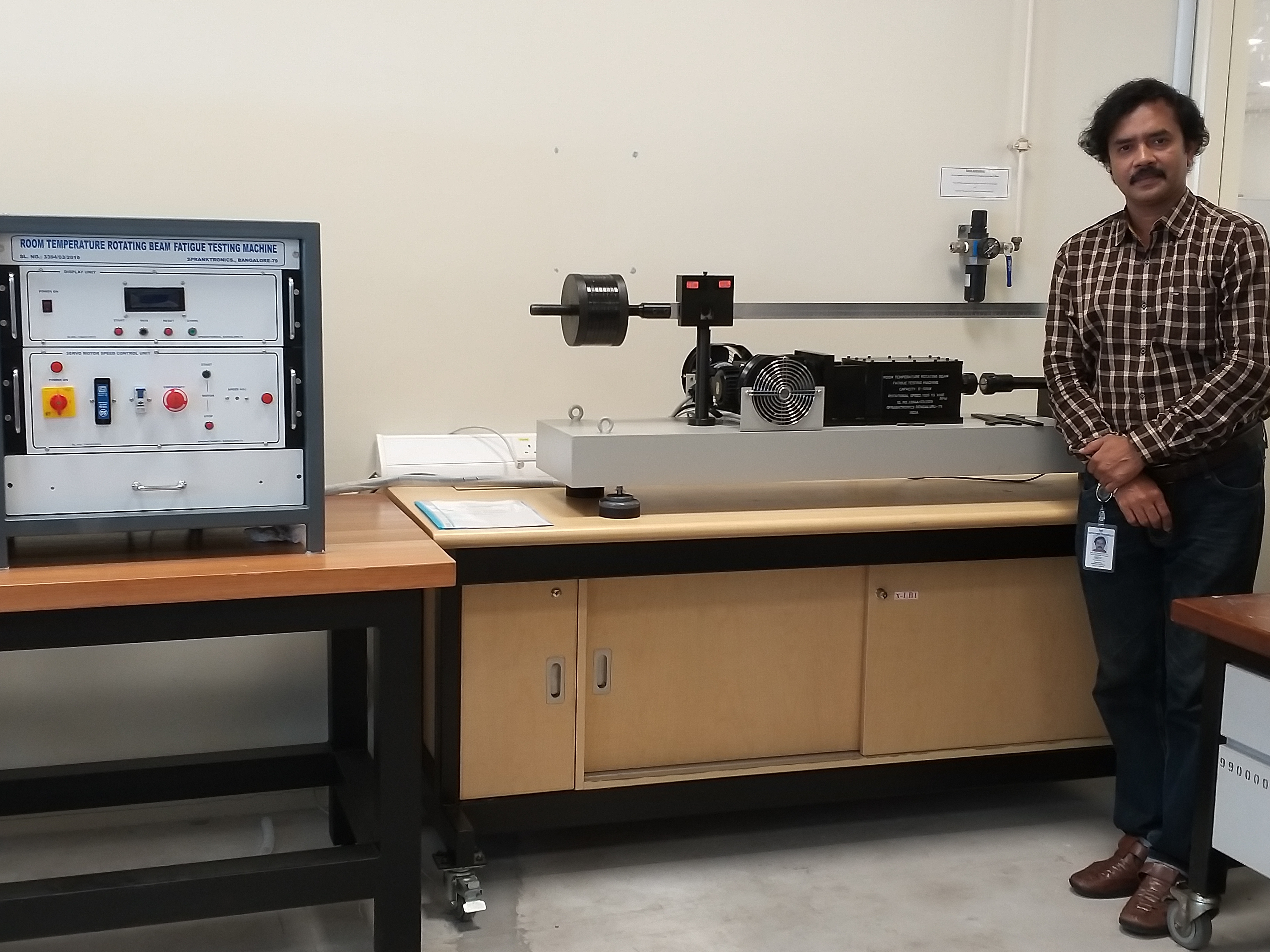 High Temperature & Room Temperature Rotating Bending Fatigue Testing Machine