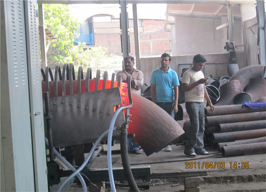 Black Induction Heating Elbow Machine