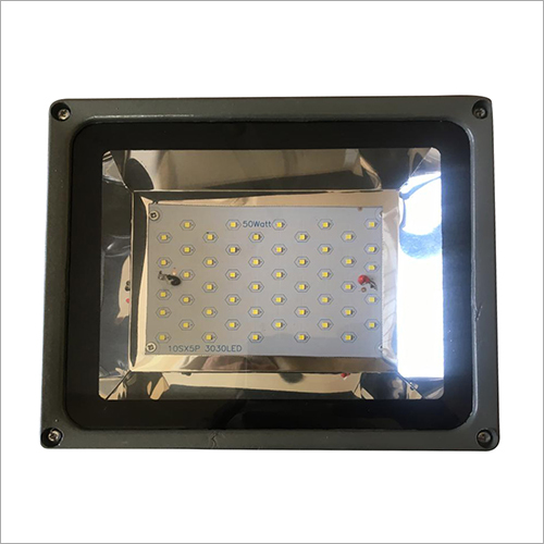 कूल व्हाइट एलईडी फ्लड लाइट 50W